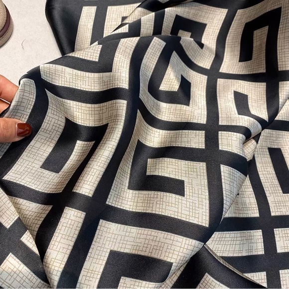 High quality long silk satin scarf 🧣 - Picture 6 of 6